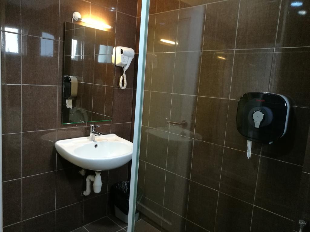 Walk Inn Miri Kültér fotó