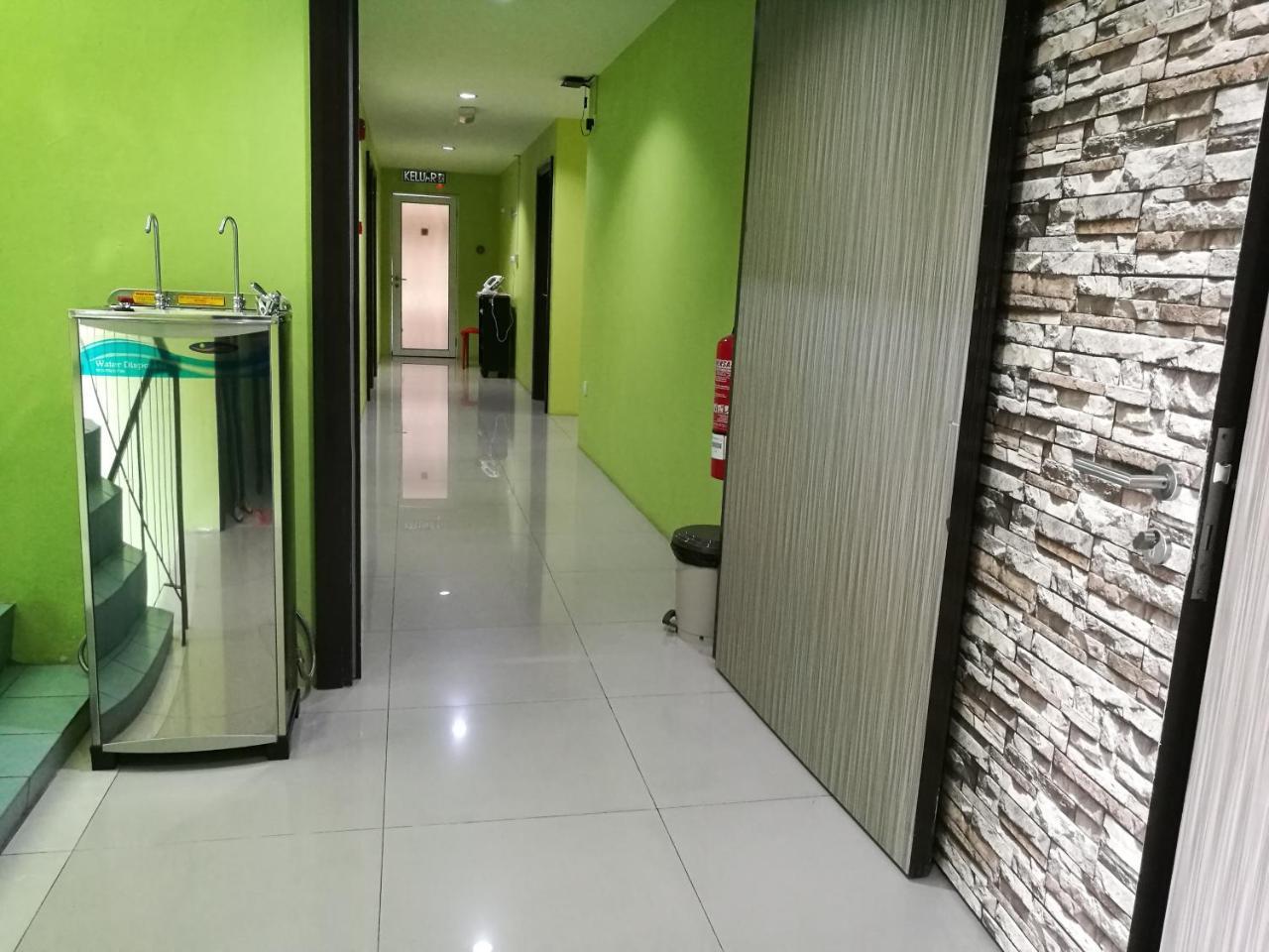 Walk Inn Miri Kültér fotó